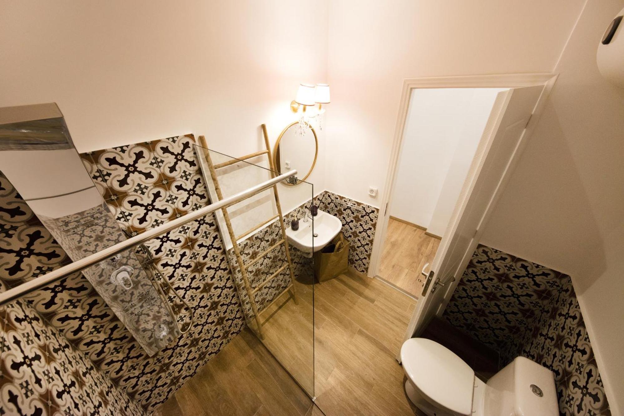 Studio di 42 m² in Appartamento con 1 bagno privato in zona Omonia Atene Esterno foto
