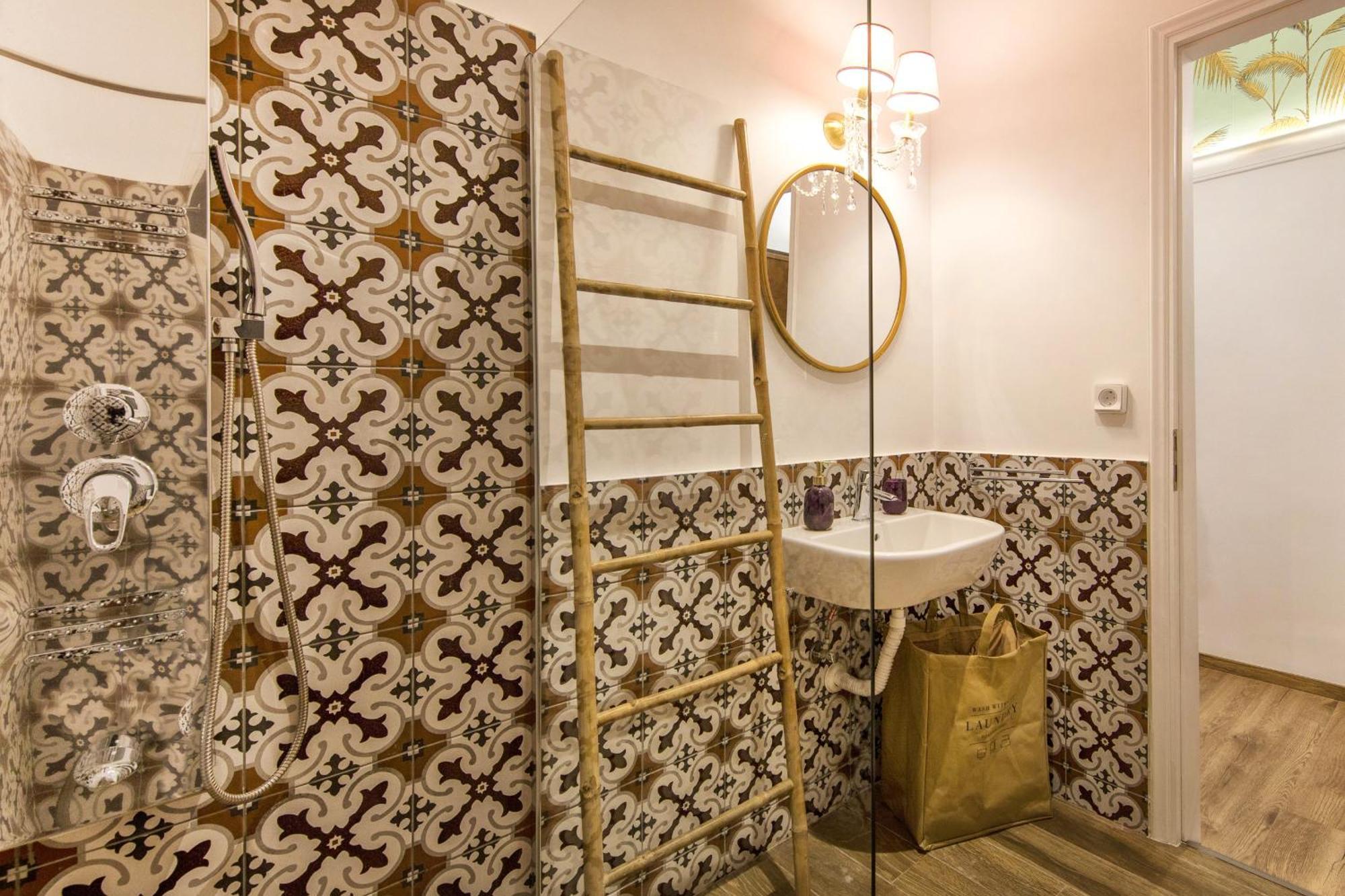 Studio di 42 m² in Appartamento con 1 bagno privato in zona Omonia Atene Esterno foto